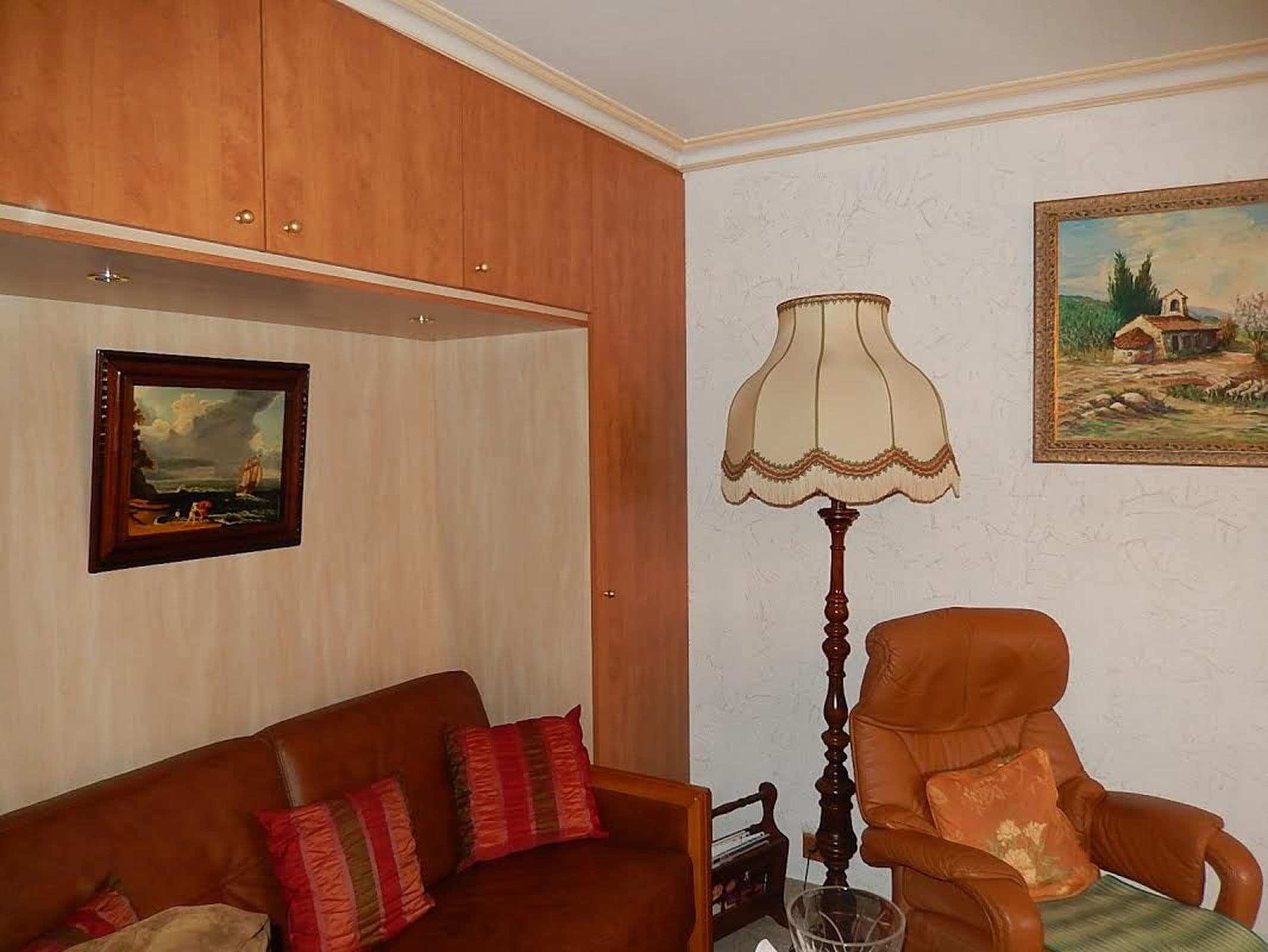 Sale viager<br/> 2 rooms 49 m² 7